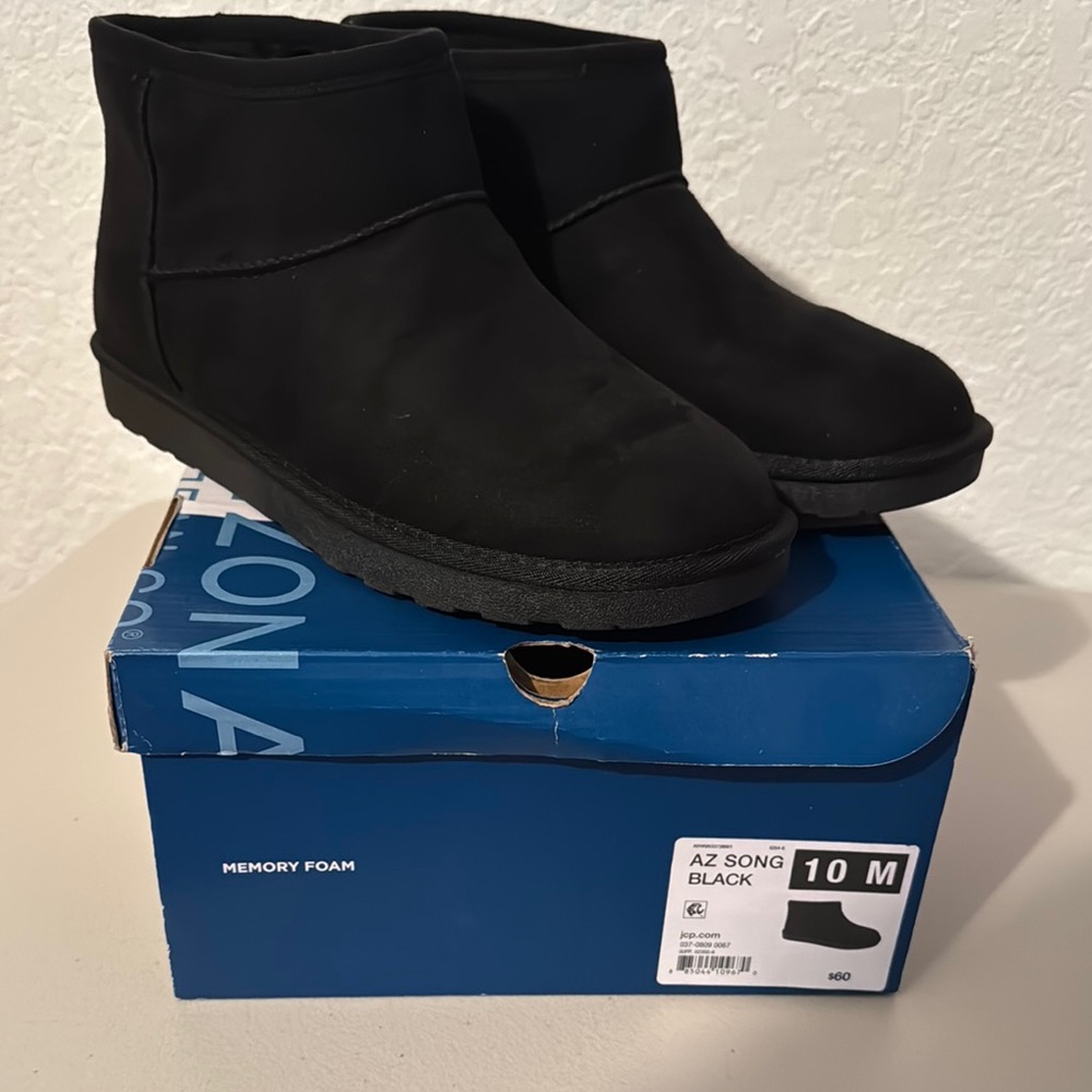 Arizona Jean Company Black Ankle Boots